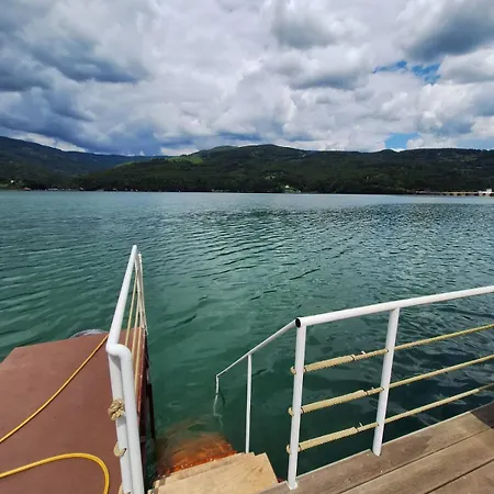 Splav-apartman Grizzly Gaocici