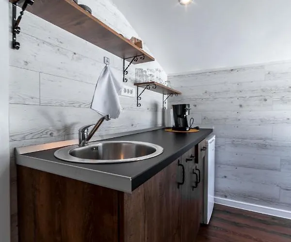 Splav-apartman Grizzly