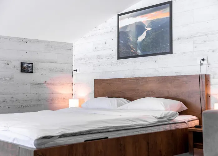 Splav-apartman Grizzly Daire